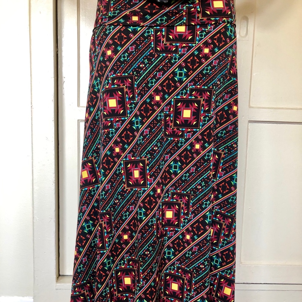 Aztec-patterned Maxi Skirt